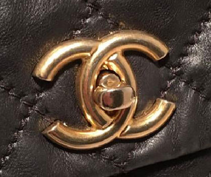 Entwined "C's" Chanel clasp